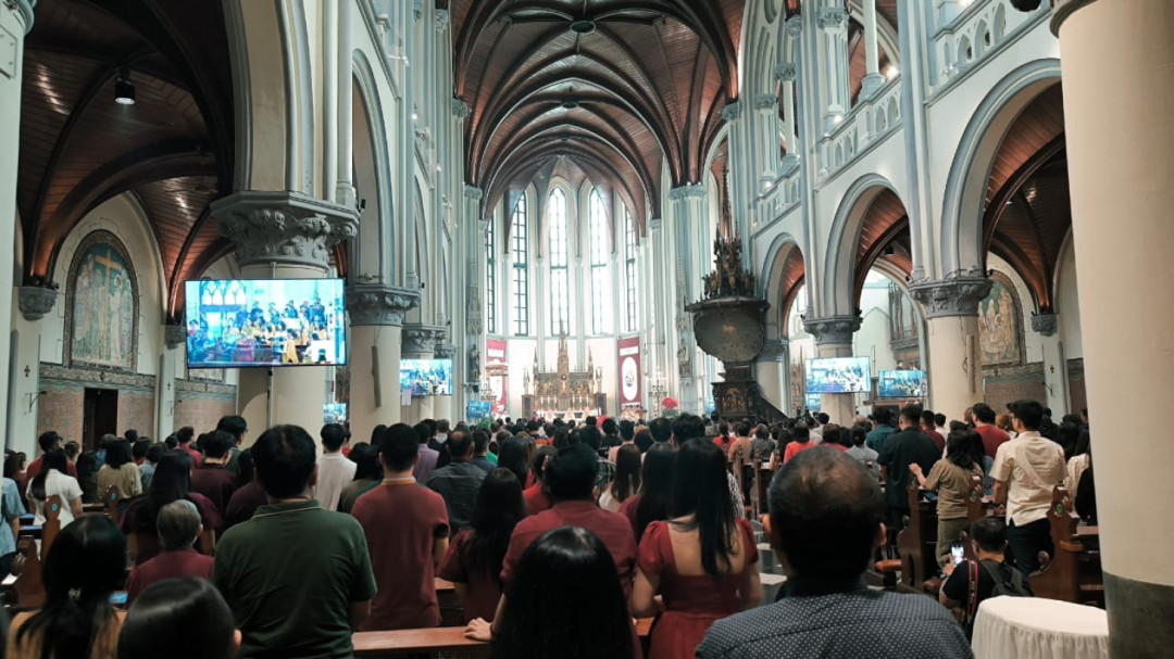 Misa Pontifikal Natal 2025 di Katedral Jakarta Berlangsung Khidmat