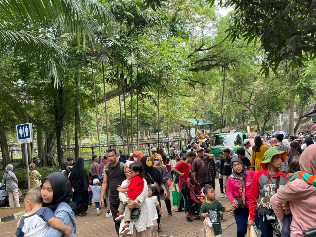Antisipasi Lonjakan Wisatawan, Ragunan Buka Lebih Pagi Saat Nataru