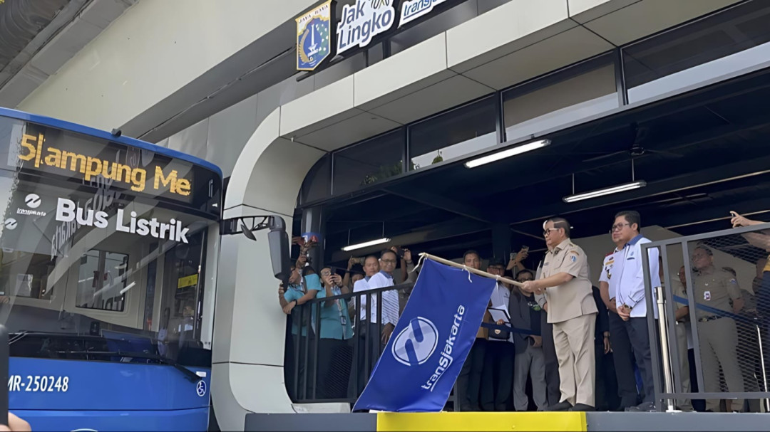 Gubernur Pramono Resmikan Halte TransJakarta ‘Jaga Jakarta’