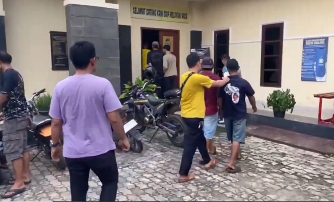 Sabung Ayam Berkedok Silaturahmi Lebaran di Way Jepara Digerebek Polisi
