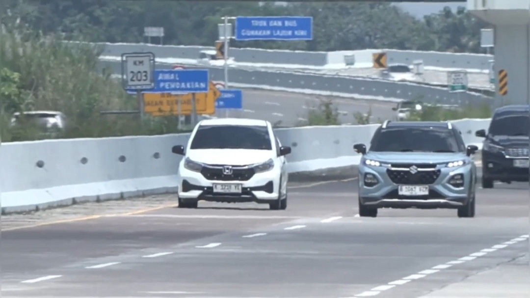 Arus Kendaraan di Tol Cisumdawu Mulai Meningkat