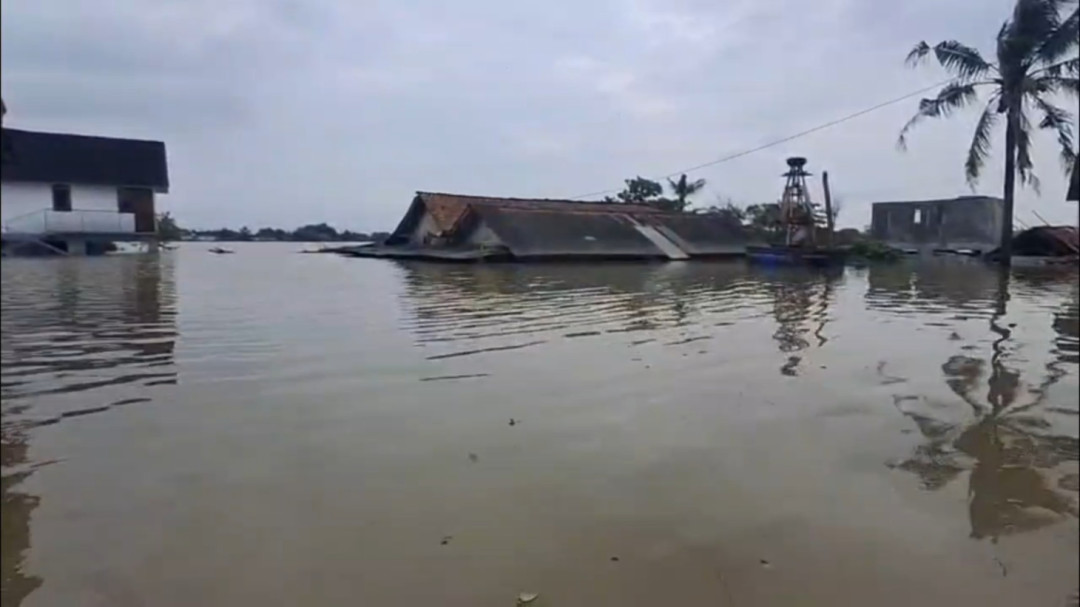 Banjir di Karawang Kembali Naik, Ribuan Rumah Terendam