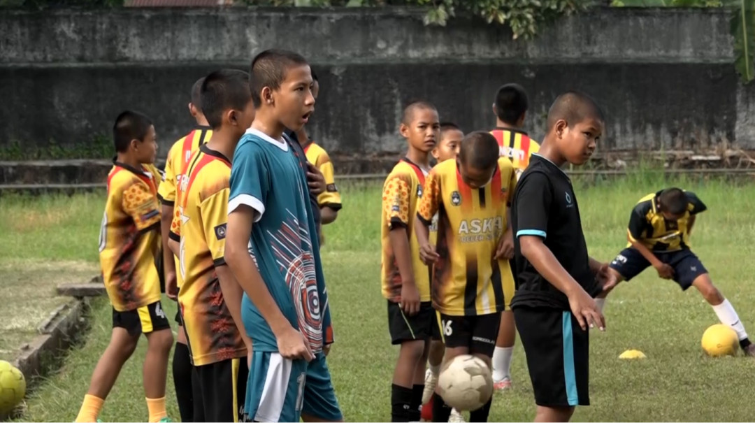 Antusiasme Warga Palembang Sambut Piala Dunia Sepakbola, Siaran Gratis TVRI Jadi Daya Tarik