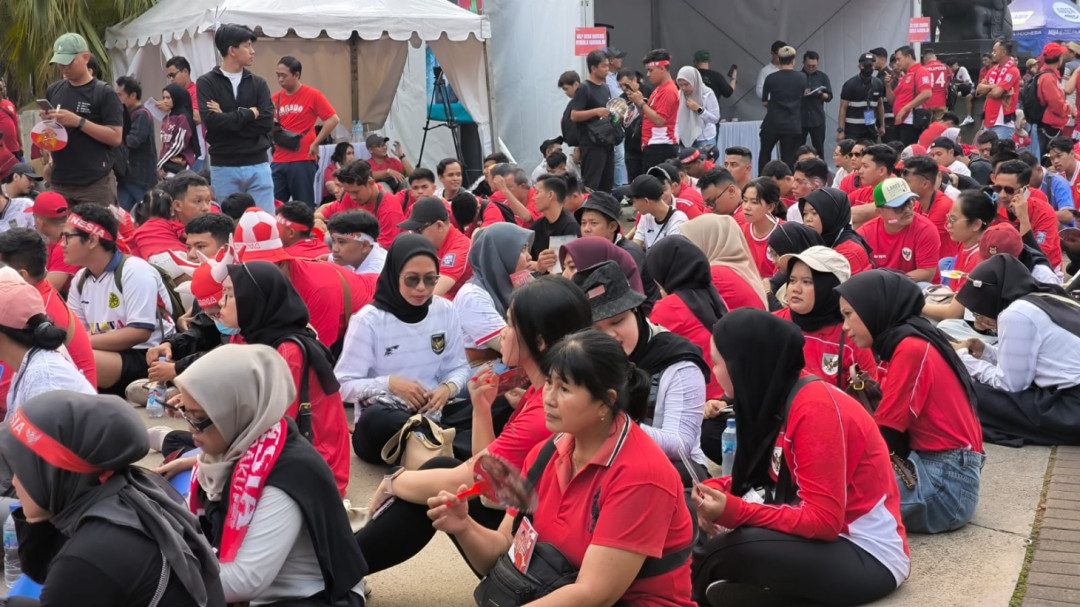 Padati Stadion GBK, Suporter Ciptakan Lautan Merah Putih Lawan China