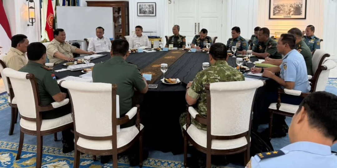 Presiden Prabowo Bahas Geostrategi Bersama Pucuk Pimpinan TNI