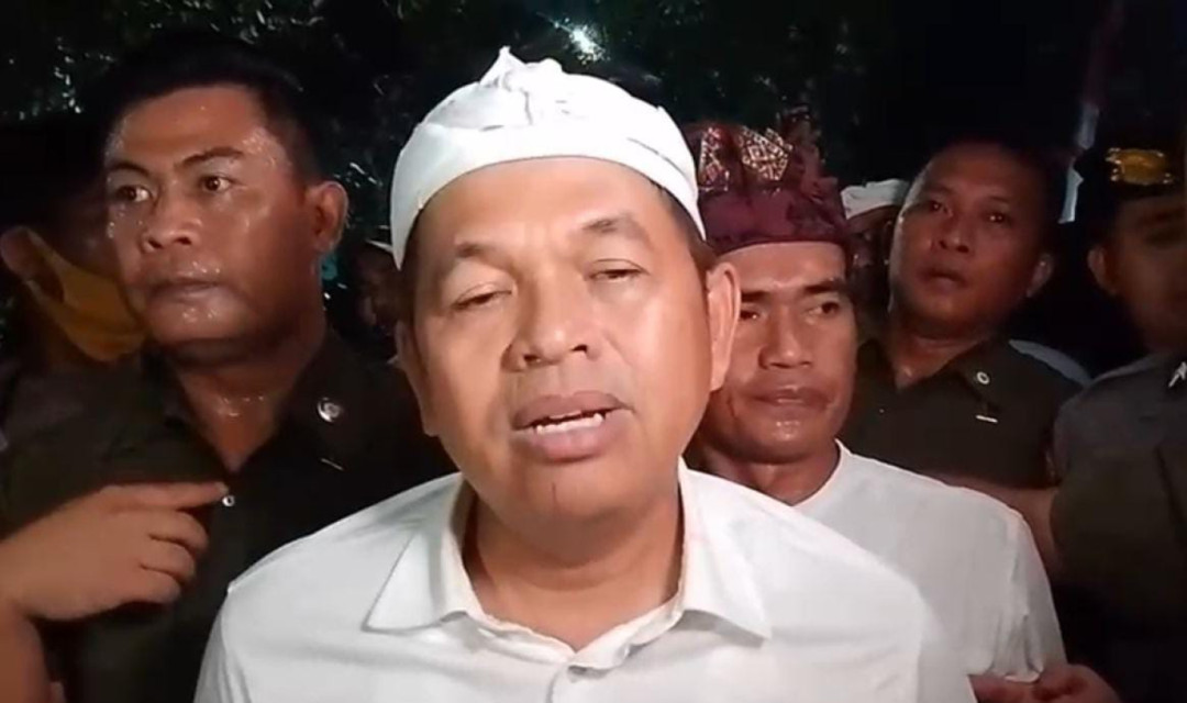 Gubernur Jabar Minta Inspektorat Periksa Oknum Kades di Cirebon