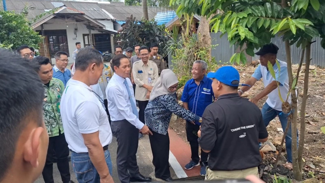 Menteri LH Dorong Penguatan Pengelolaan Sampah di Banjarbaru  Penulis: Mubarak