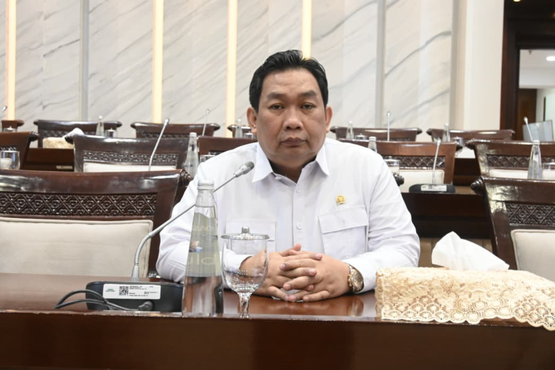 APBN 2025 Tertekan, DPR Soroti Lonjakan Defisit dan Utang