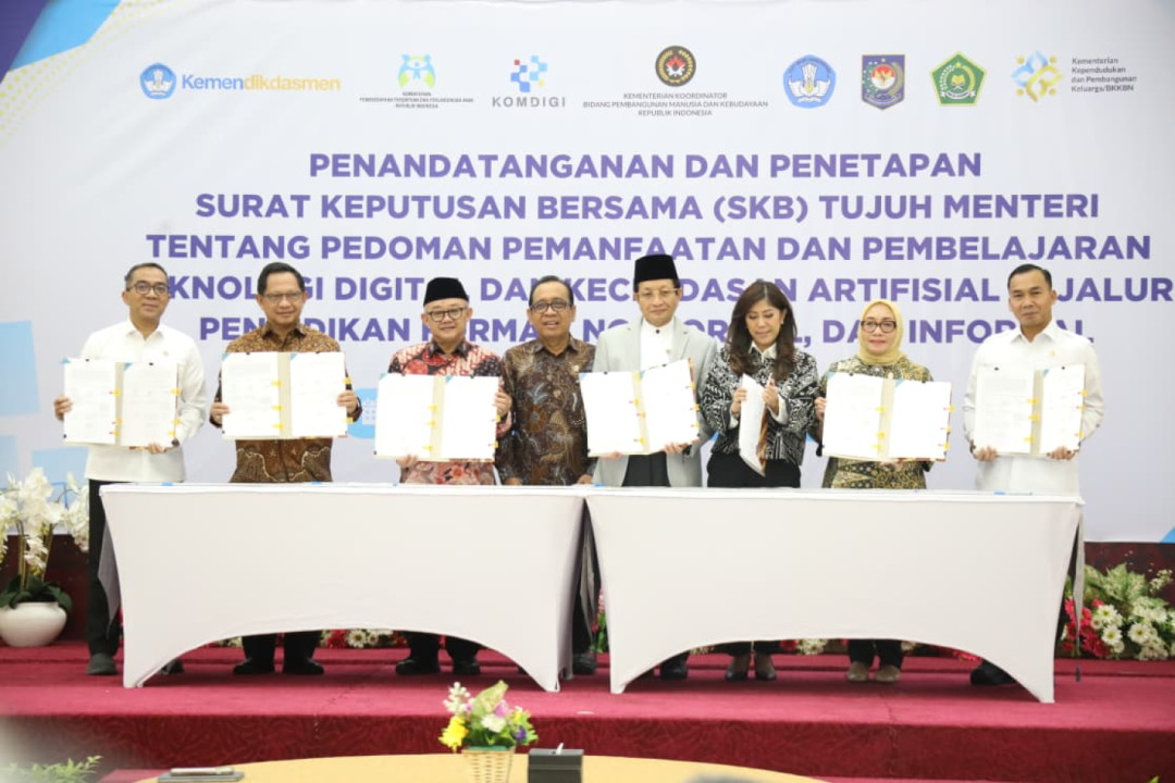 Pemerintah Teken SKB 7 Menteri soal Pedoman Penggunaan AI di Dunia Pendidikan