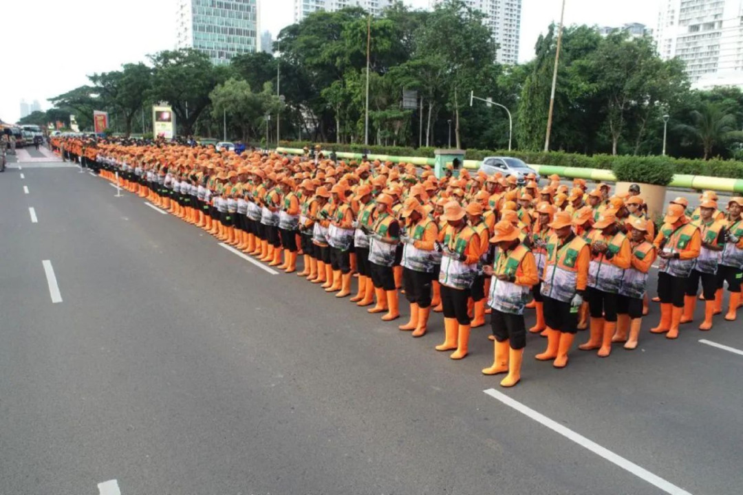 HUT ke-80 TNI, DLH DKI Siap Kerahkan 2.100 Petugas Kebersihan 