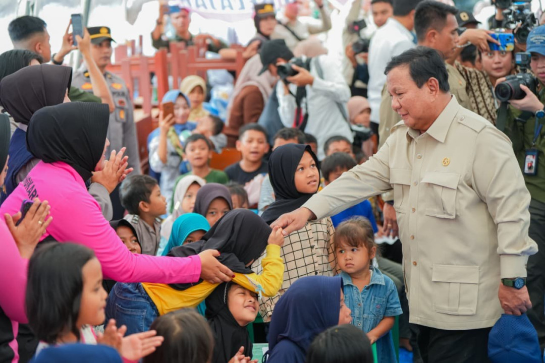 Presiden Prabowo Targetkan Hunian Sementara Rampung dalam Sebulan