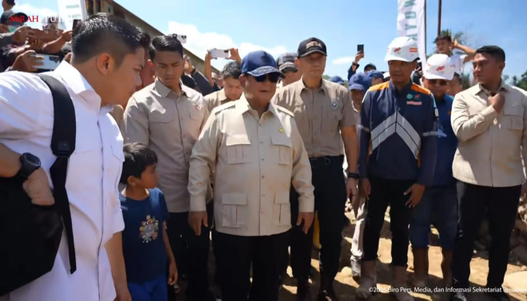 Presiden Prabowo Tinjau Jembatan Bailey Sungai Garoga Tapanuli Selatan