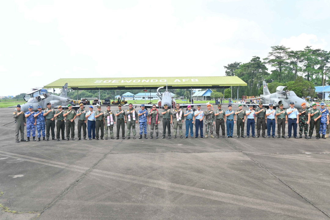 Pesawat Tempur Hawk 100/200 Tiba di Medan untuk Latihan Refueling Bersama Hercules