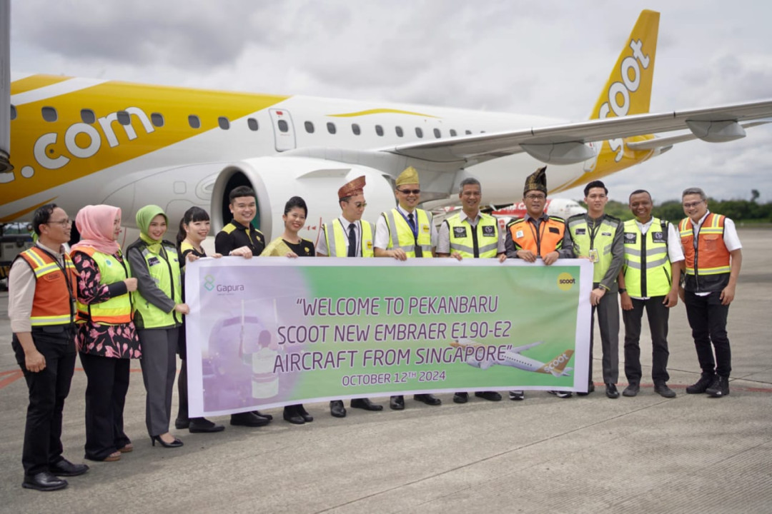 Pesawat Embraer E190-02 Scoot Airlines Resmi Beroperasi di Pekanbaru