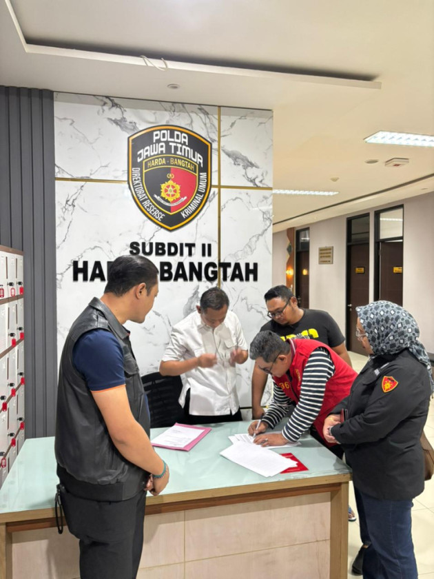 Tim Kejari Surabaya Tangkap Notaris Buron Lutfi Afandi