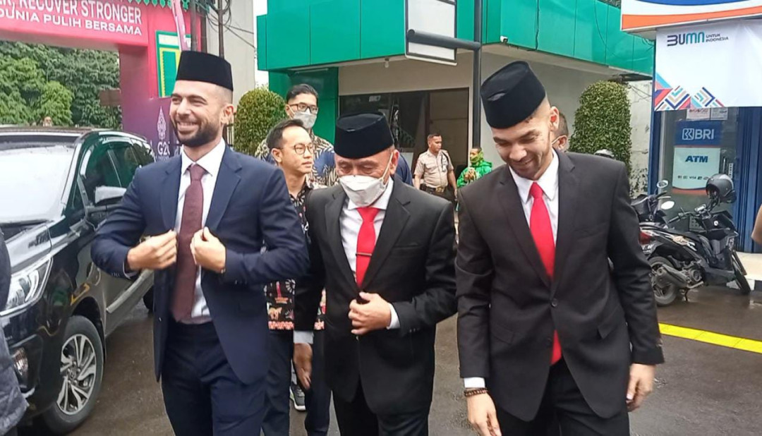 Jordi Amat dan Sandy Walsh Tiba di Kemenkumham untuk Pengambilan Sumpah WNI 
