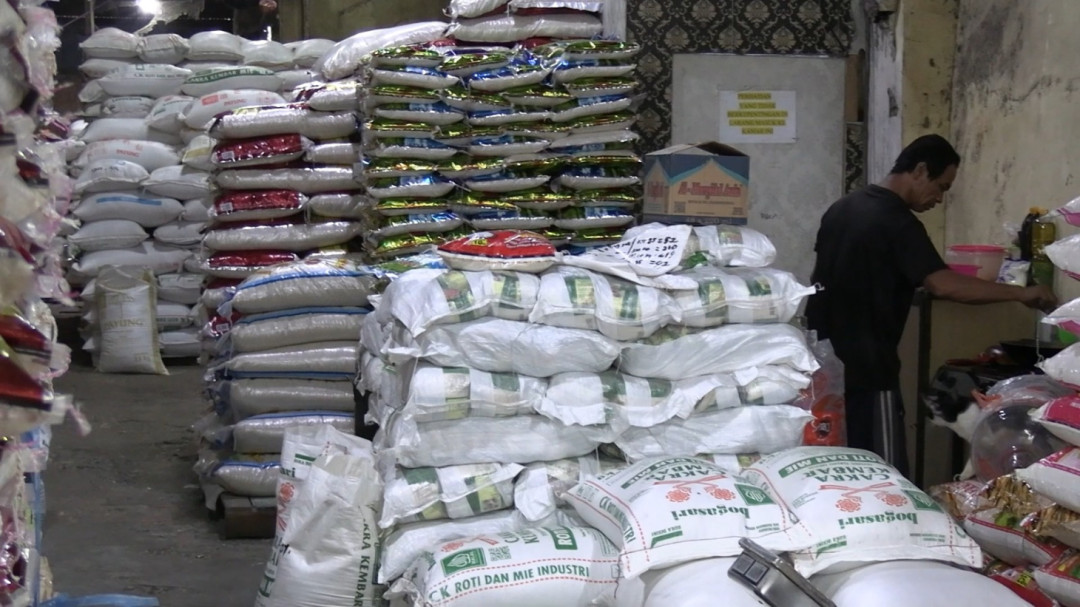 Harga Beras Lokal di Banjarmasin Naik hingga Rp20.000 per Sak