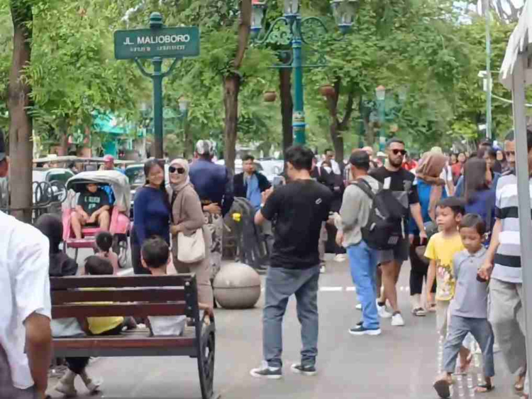 Penerapan Larangan Merokok di Malioboro Jadi Perhatian, Pengasong Rokok Resah dengan Penurunan Pendapatan