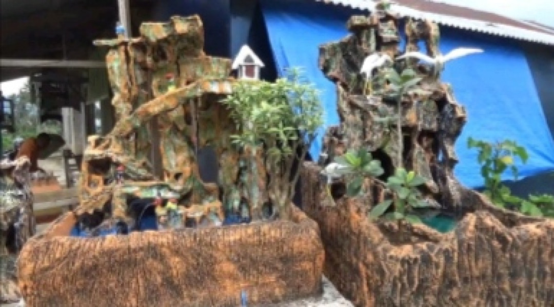 Aksesoris Bernilai Ekonomis dari Styrofoam Bekas