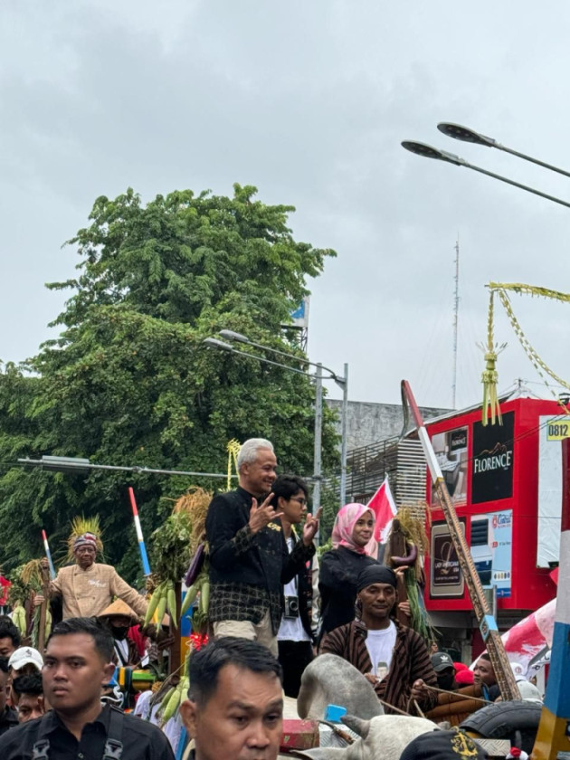 Hari Kampanye 2024 Berakhir, TPN Ganjar-Mahfud Hajatan Rakyat Gerebeg Kota Solo & Semarang