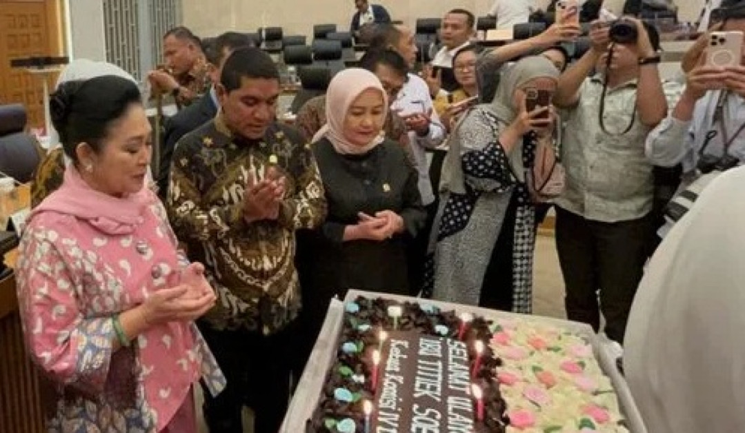 HUT ke-67 Titiek Soeharto di Parlemen