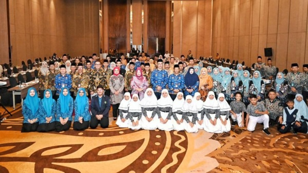 Siti Fauziah Ajak Elemen Pendidikan Sampaikan Aspirasi Tingkatkan Pelayanan Publik MPR