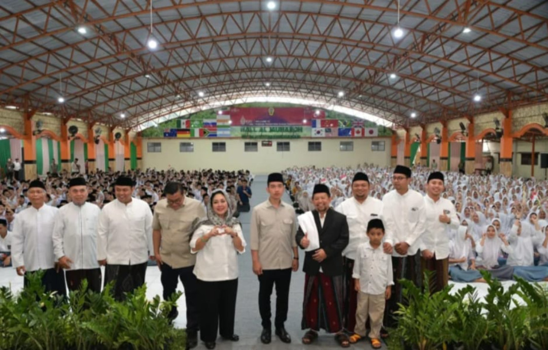 Wapres Gibran Janji Kirim Guru AI dan Blockchain ke Pesantren Pandanaran