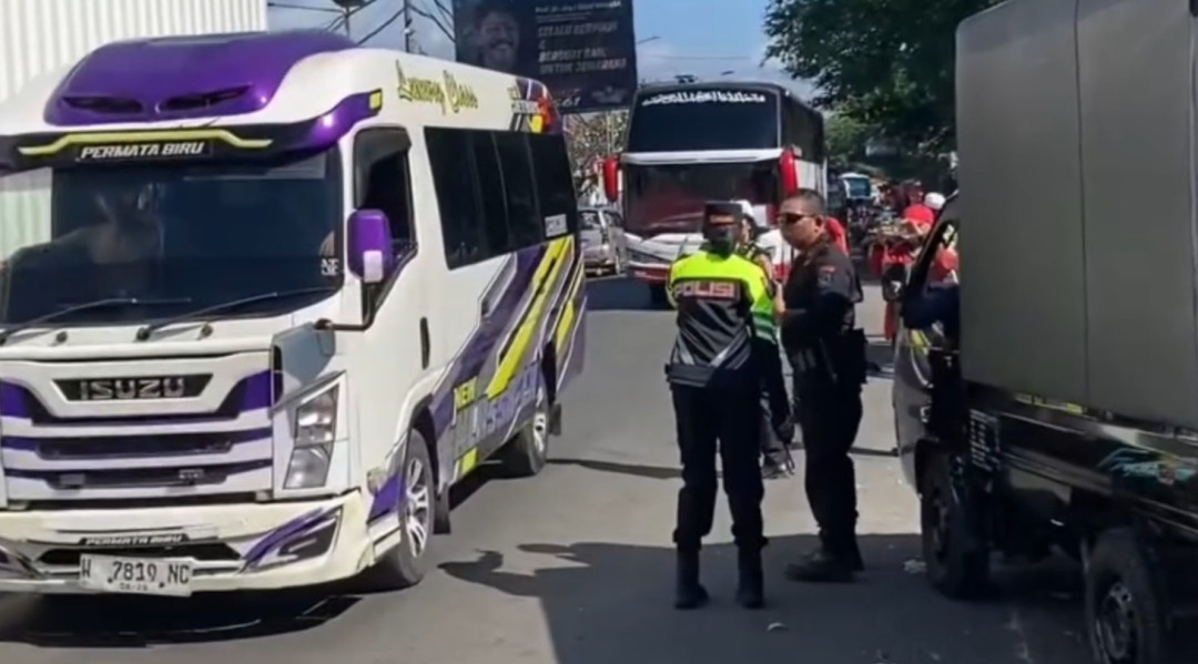 Polres Badung Imbau Truk Sumbu Tiga Patuhi Pembatasan Arus Balik Lebaran