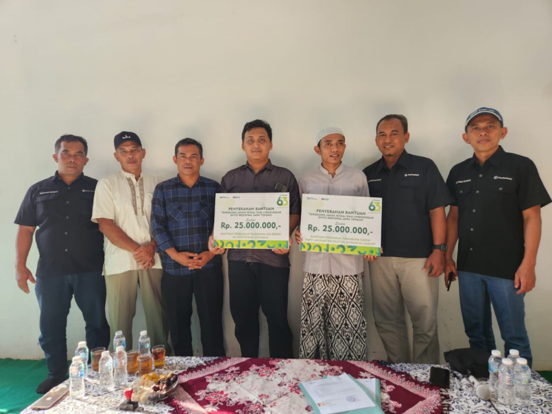 Dukung Akses Air Bersih, Perhutani Jateng Salurkan Bantuan TJSL