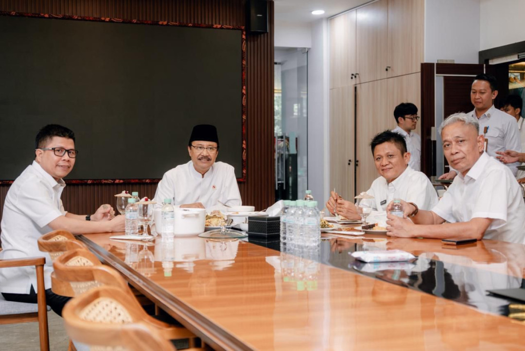 Mensos Dorong OKU Timur dan Sambas Bangun Sekolah Rakyat