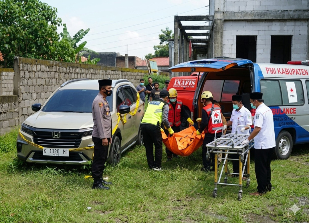 Polisi Ungkap Identitas Mayat Mengering Dalam Mobil di Sleman