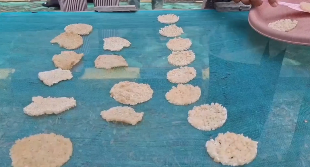 Kepiting Bakau dan Singkong Menjadi Kerupuk Renggining Bernilai Jual Tinggi