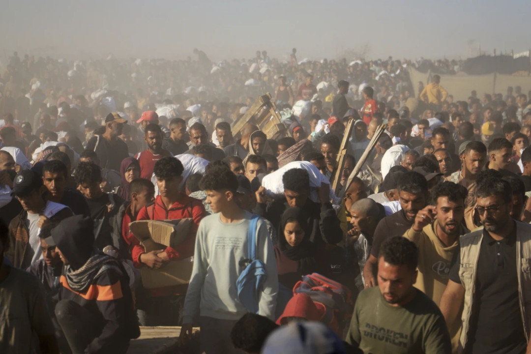 15 Menit Teror Demi Makanan: Warga Gaza Dihujani Peluru di Lokasi Bantuan
