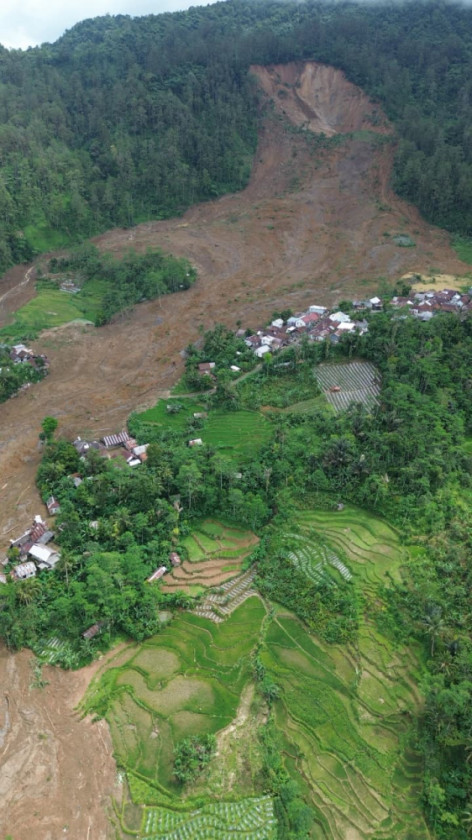 BNPB: 27 Warga Belum Ditemukan Usai Longsor di Pandanarum