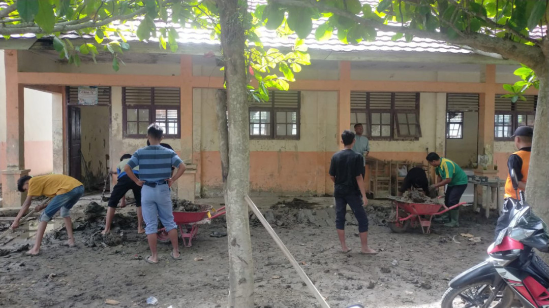 SMAN 1 Peusangan Siblah Krueng Terapkan Pembelajaran Paralel Pascabanjir