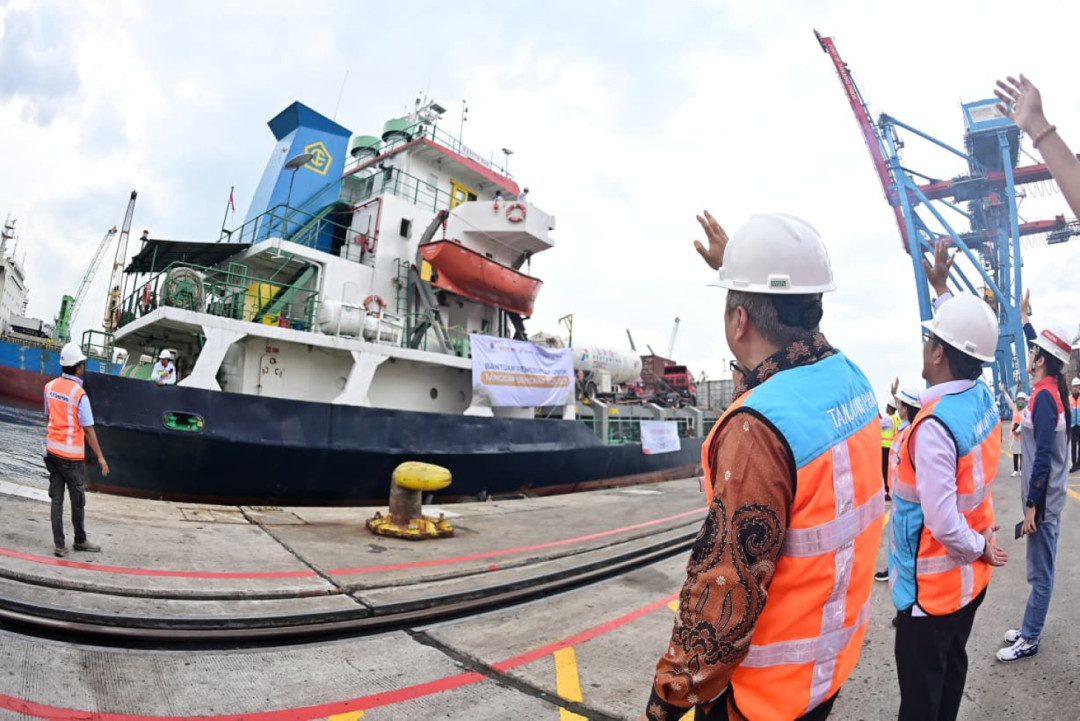 Menhub Lepas Kapal Pembawa Bantuan Bencana ke Aceh dari Tanjung Priok