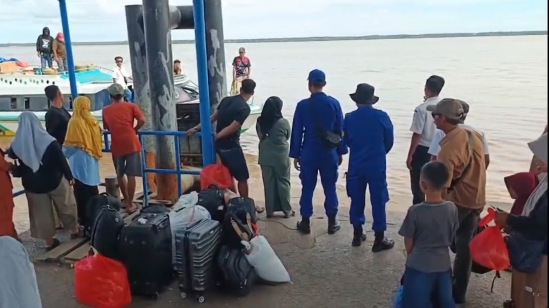 Arus Balik di Pelabuhan Penyalai Kuala Kampar Meningkat, Mayoritas Penumpang dari Pulau Jawa