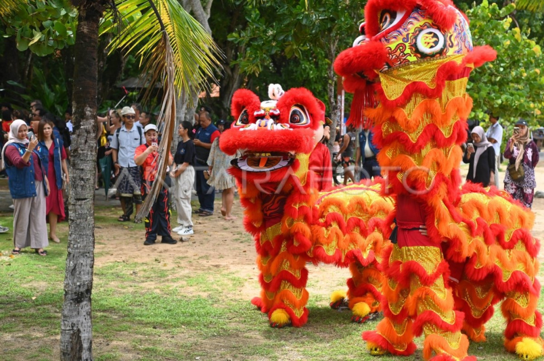 Atraksi Barongsai di Studio Alam TVRI, Simbol Keberuntungan dalam Perayaan Imlek