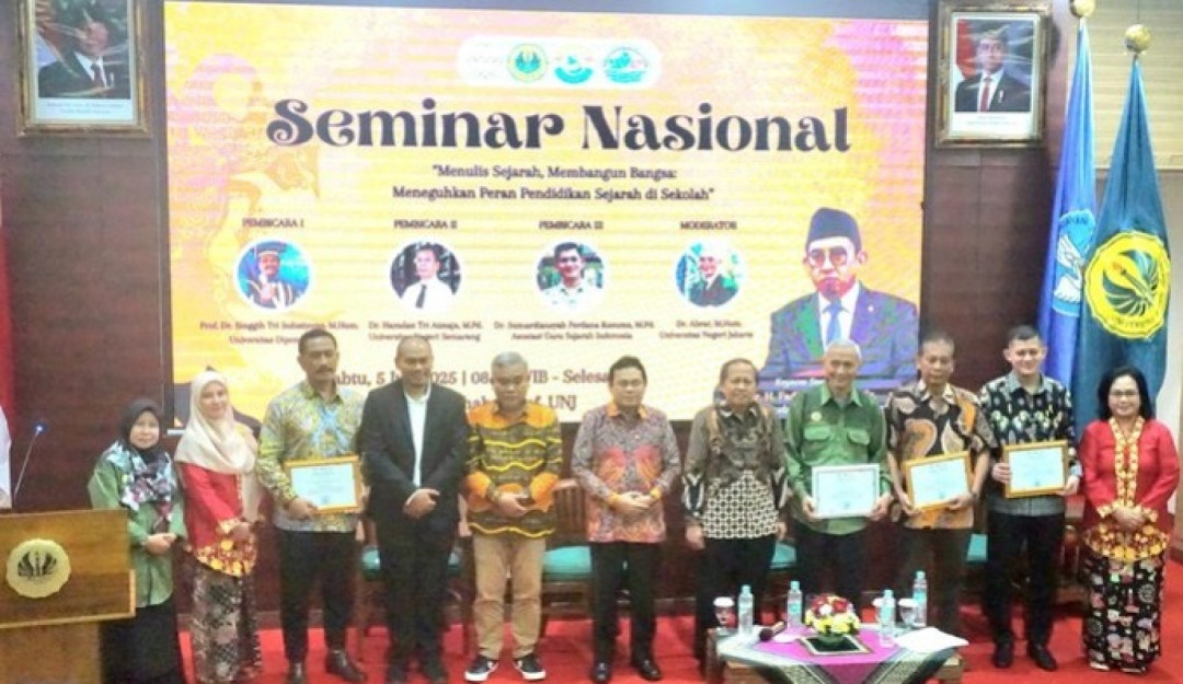 Fadli Zon Dorong Penulisan Ulang Sejarah Nasional: Saatnya Temukan Kembali Jati Diri Bangsa