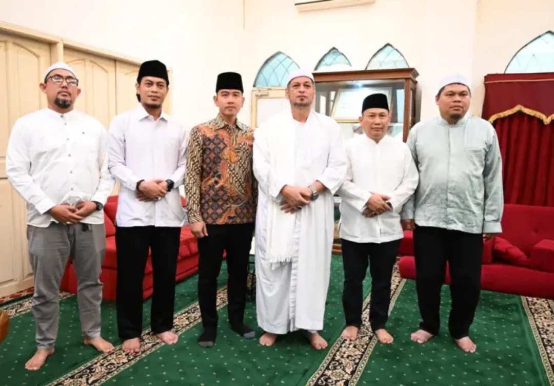 Jelang Lebaran, Wapres Gibran Silaturahmi ke Habib Ali Alhabsyi