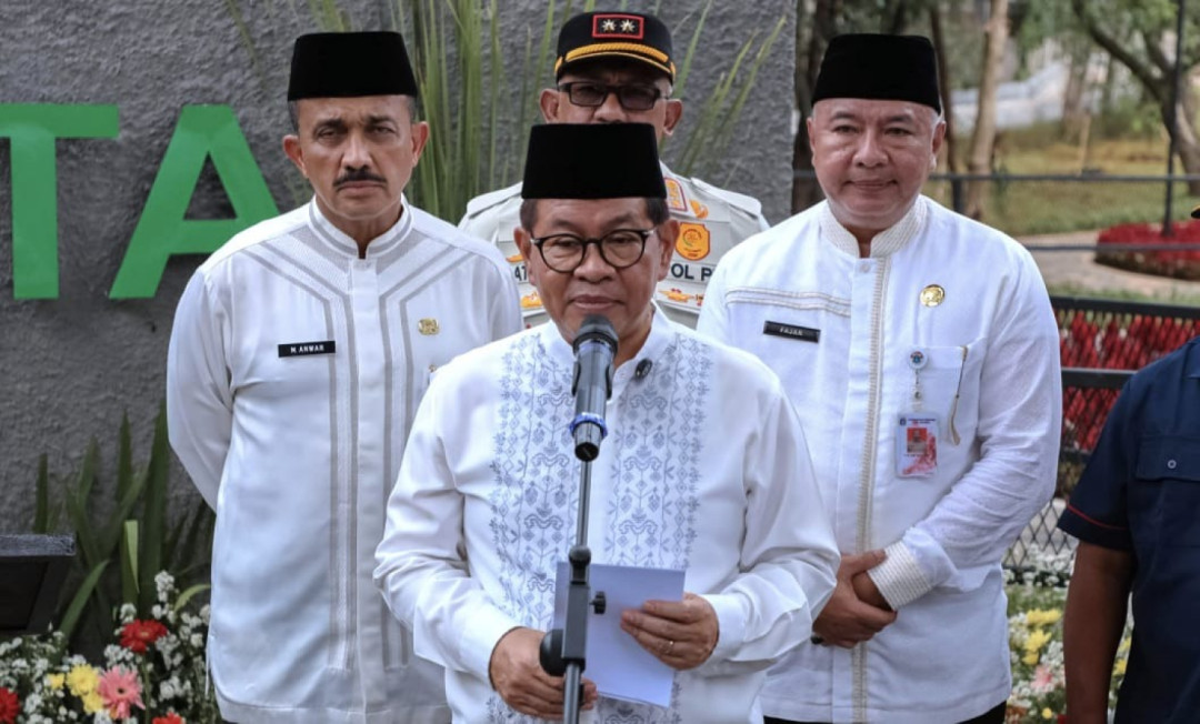 Pramono Dukung Kebijakan Menkeu Purbaya, Tegaskan Larangan Impor Pakaian Bekas