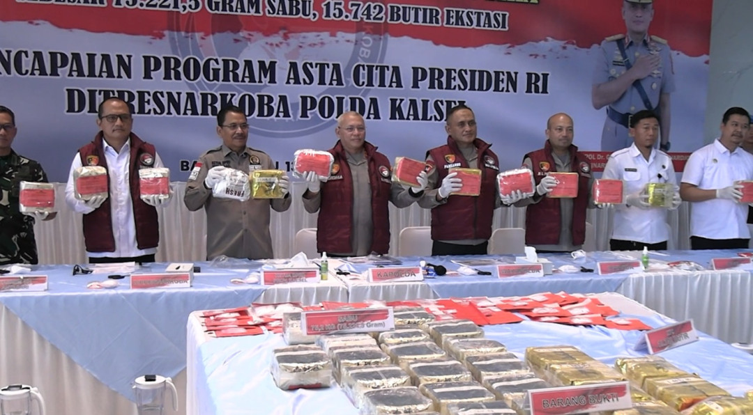 Polda Kalsel Gagalkan Peredaran 75,2 Kg Sabu dan Puluhan Ribu Ekstasi Jaringan Internasional