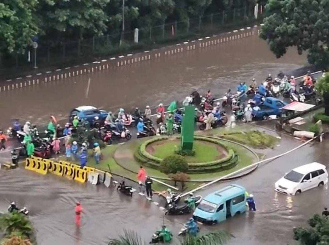 Hujan Deras Picu Genangan di Jakarta, 45 RT dan 22 Ruas Jalan Terdampak