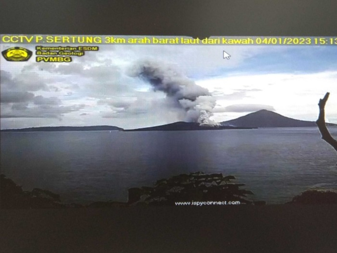 Gunung Anak Krakatau Meletus, Masyarakat Diminta Menjauh 5 Kilometer dari Pusat Kawah