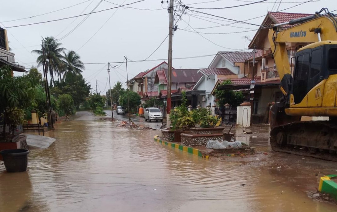 Batang Kuranji Meluap, Wilayah Nanggalo dan Kuranji Terendam Banjir