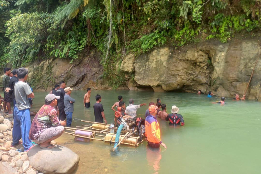 Tim SAR Temukan Bocah 6 Tahun yang Hanyut di Batang Lapu