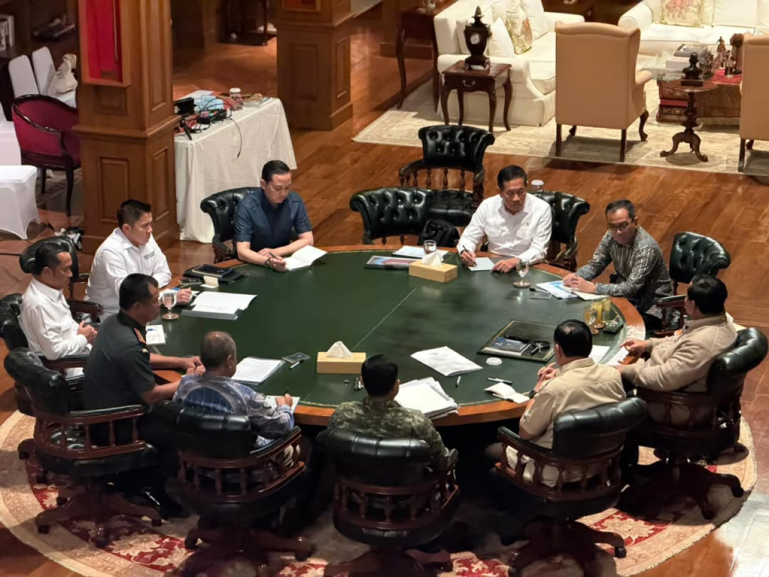 Presiden Prabowo Bahas Kerja Sama Pendidikan RI–Inggris di Hambalang