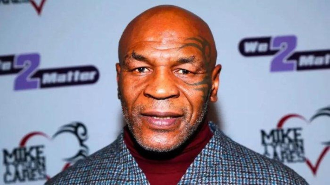 Legenda Tinju Kelas Berat Mike Tyson Kalah dari YouTuber Jake Paul