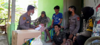 Luput dari Perhatian Pemerintah, 3 Warga Lumpuh di Bengkulu Terima Bantuan Sosial