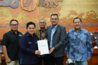 Erick Thohir dan Panja Komisi VI DPR RI Sepakat Selamatkan Garuda Indonesia